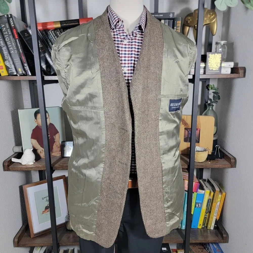 VTG Austin Reed Men's Tweed Sport Coat Blazer Three Button Herringbone Brown 44R